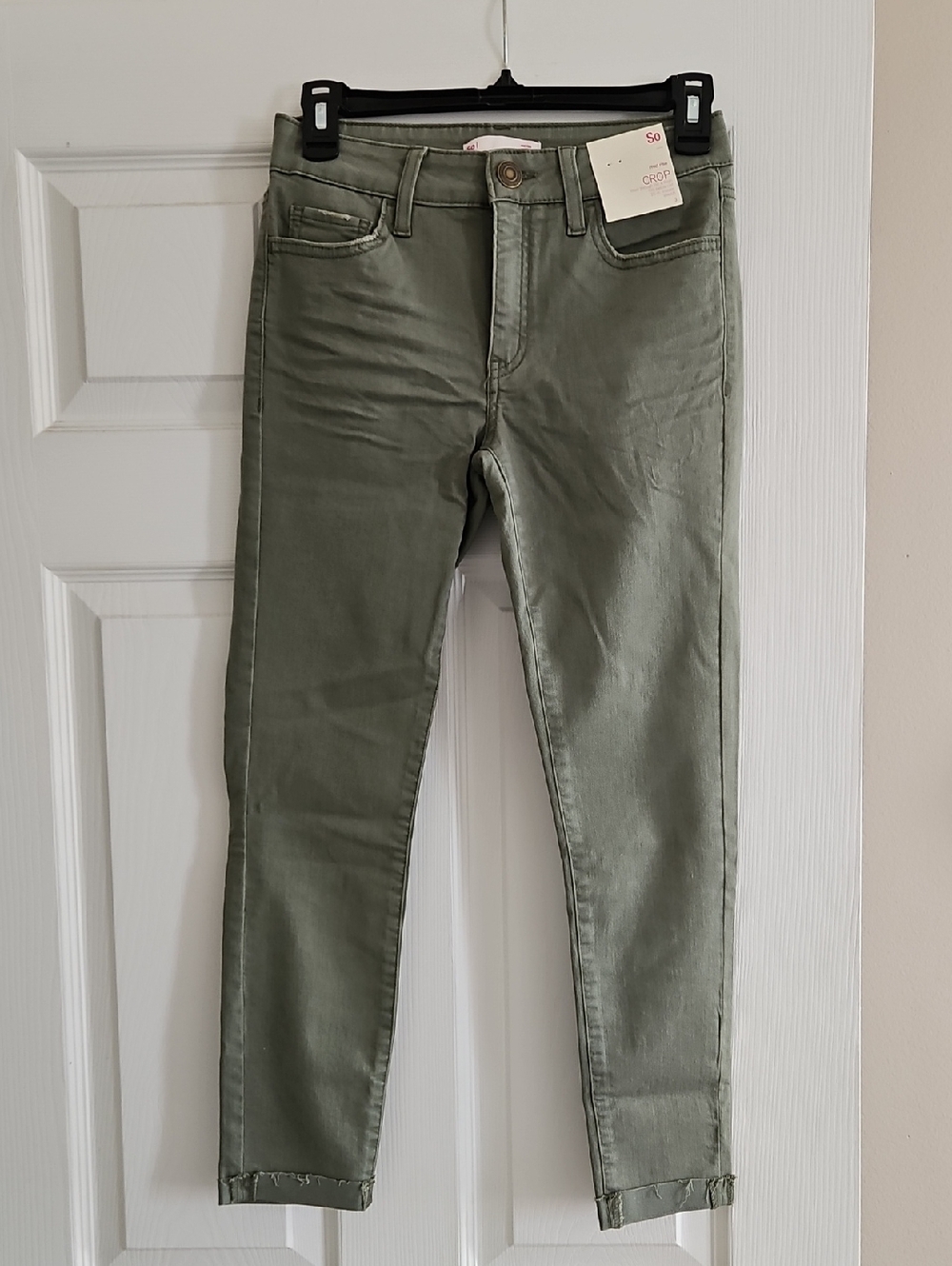 NWT SO Olive Green Cropped Slim Jeans